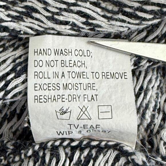 Woolrich Cotton/Ramie Blend Nordic Pewter Clasp Cardigan Sweater Sz L - Picture 7 of 8